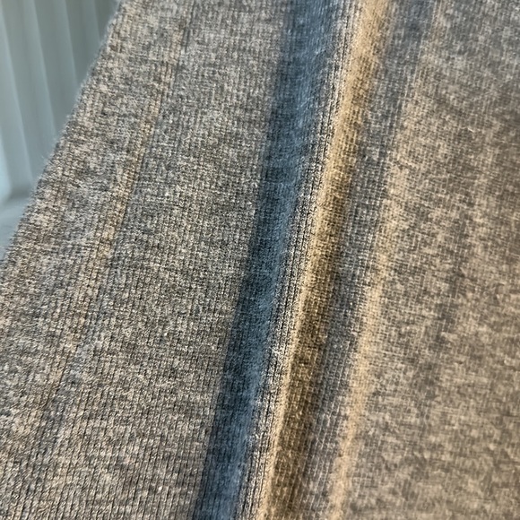 H by BORDEAUX Nordstrom grey ribbed tee short sleeve soft SMALL GUC - Picture 3 of 6